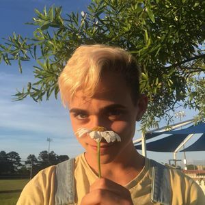 Meet your Posher, Justin